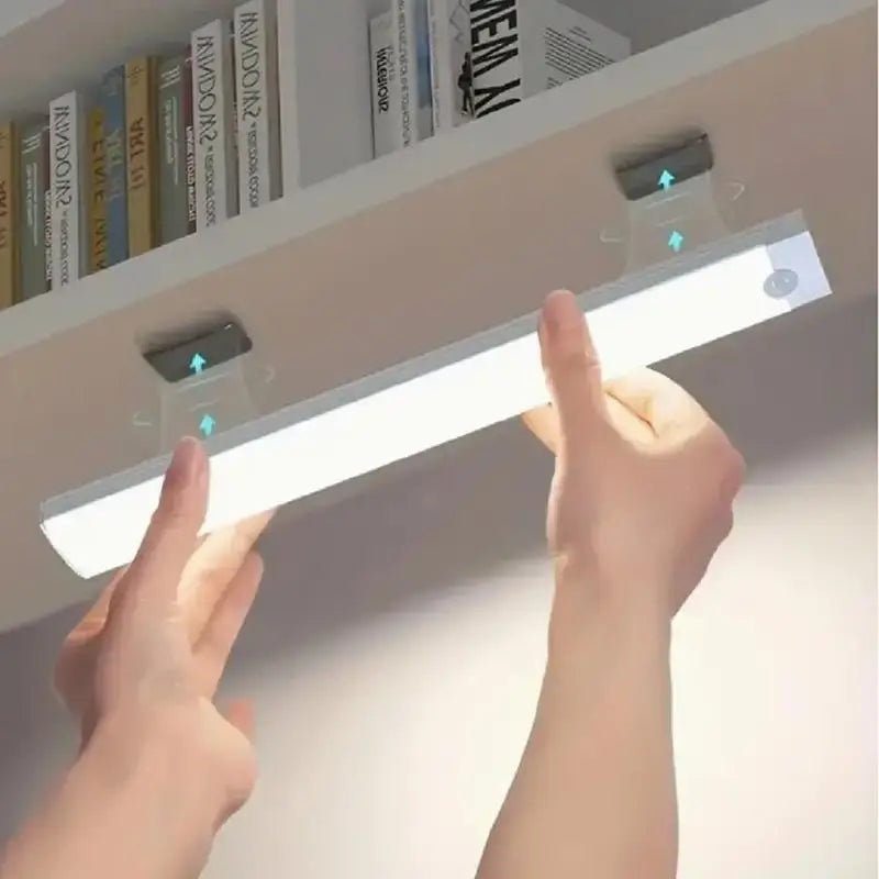 Wireless motion-sensor LED light bar